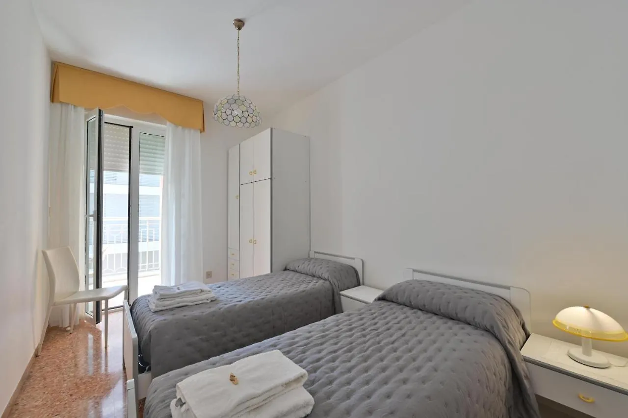 公寓式酒店 Residence Mariavittoria 利多迪迪耶索洛
